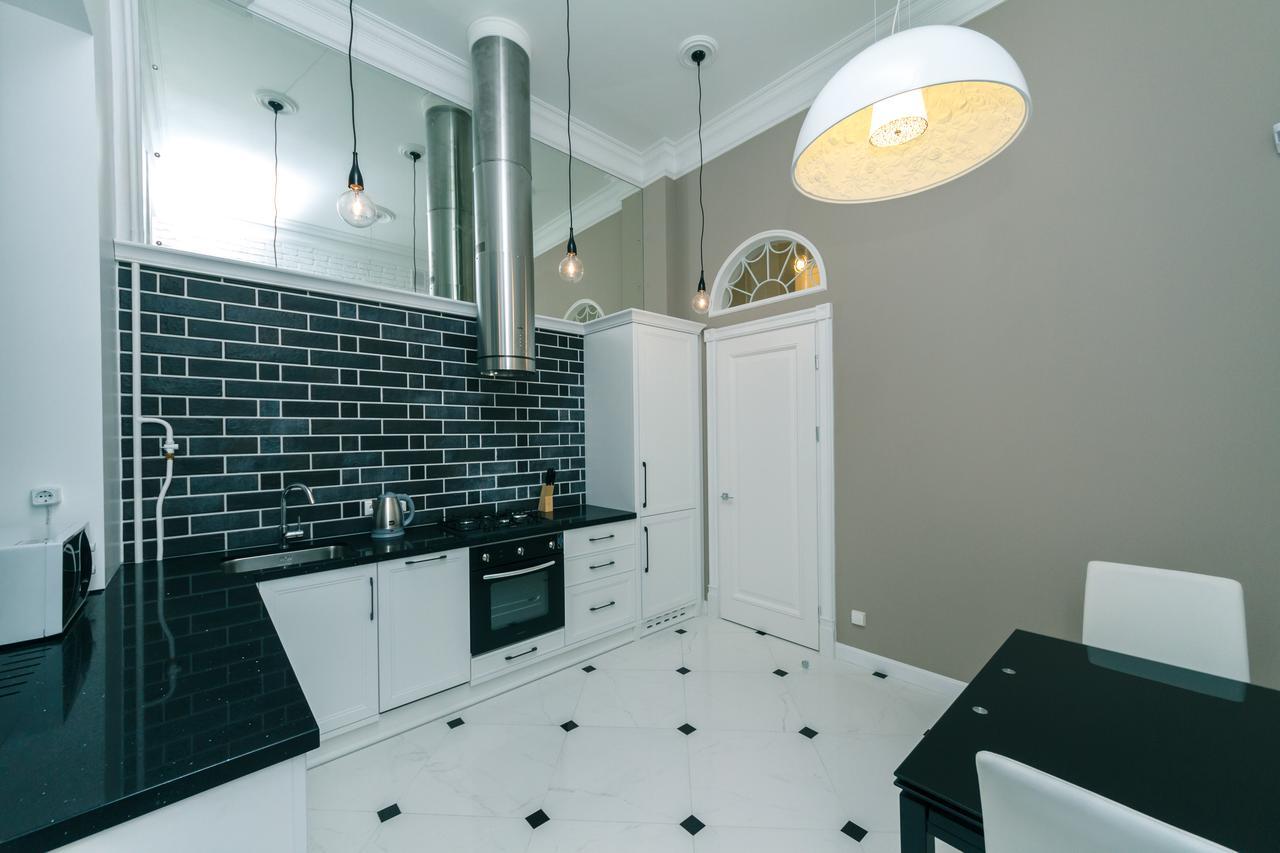 Vip Apartment Near Kreschatyk, 31А Pushkinska Street Kiev Luaran gambar