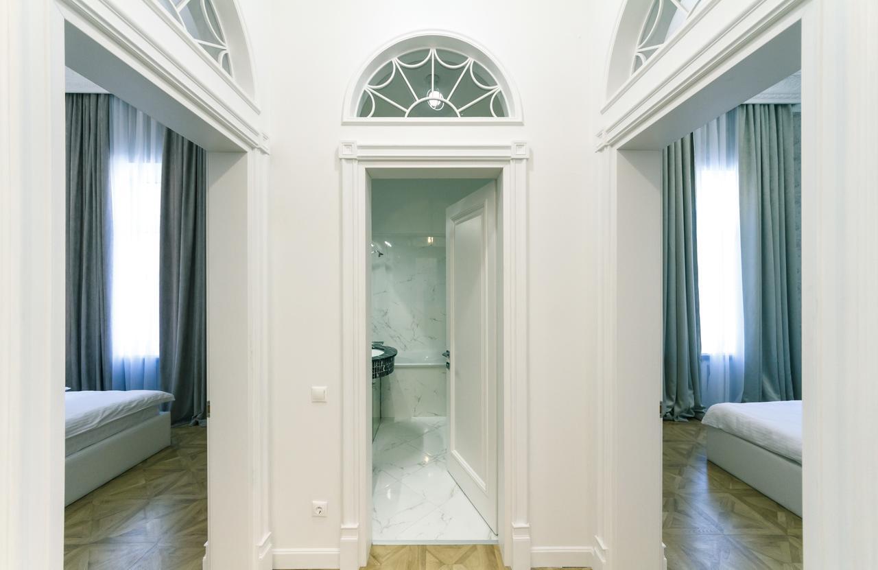 Vip Apartment Near Kreschatyk, 31А Pushkinska Street Kiev Luaran gambar