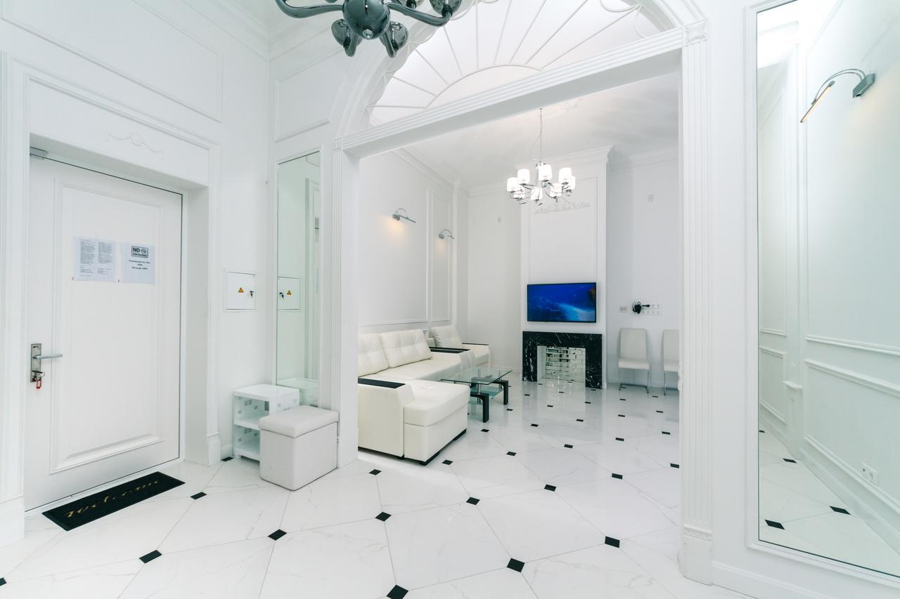Vip Apartment Near Kreschatyk, 31А Pushkinska Street Kiev Luaran gambar